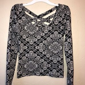 Long sleeve crop top!